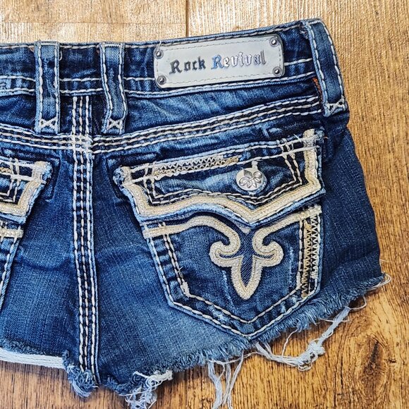 ROCK REVIVAL Kai Women's Cut-Off Jean Shorts - Sz 26 - Picture 3 of 4